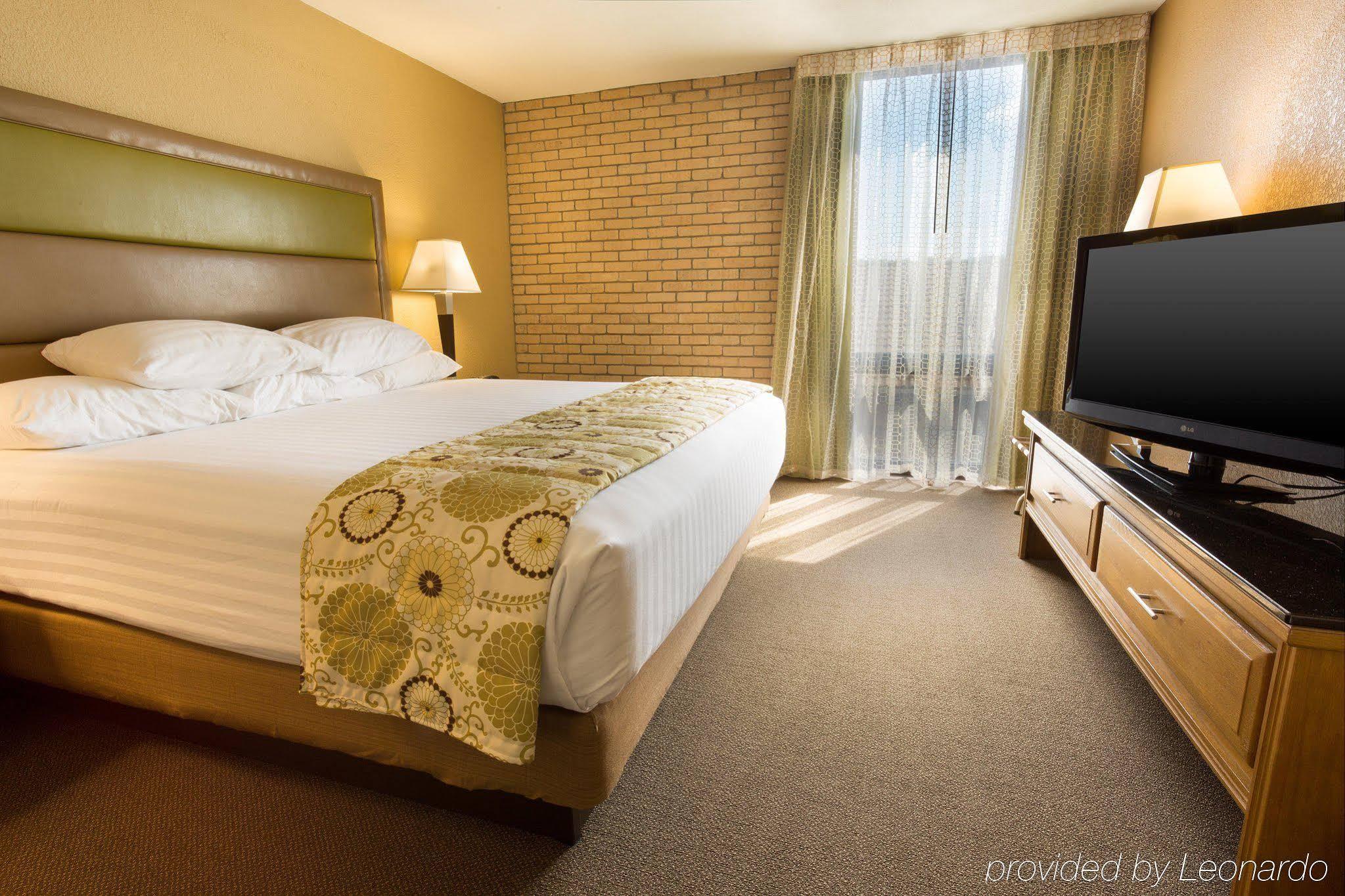 Drury Inn & Suites 파두카 외부 사진