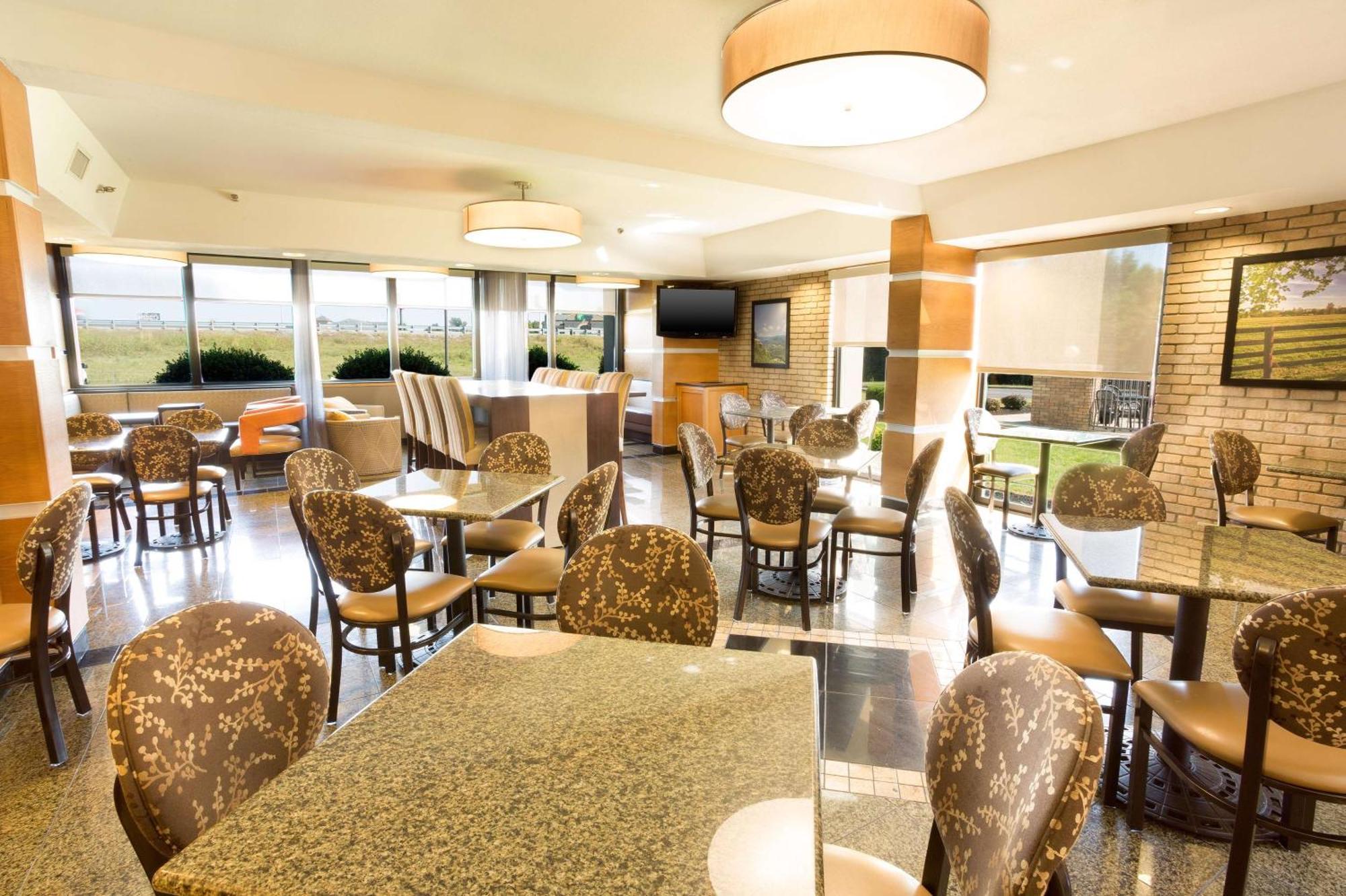Drury Inn & Suites 파두카 외부 사진